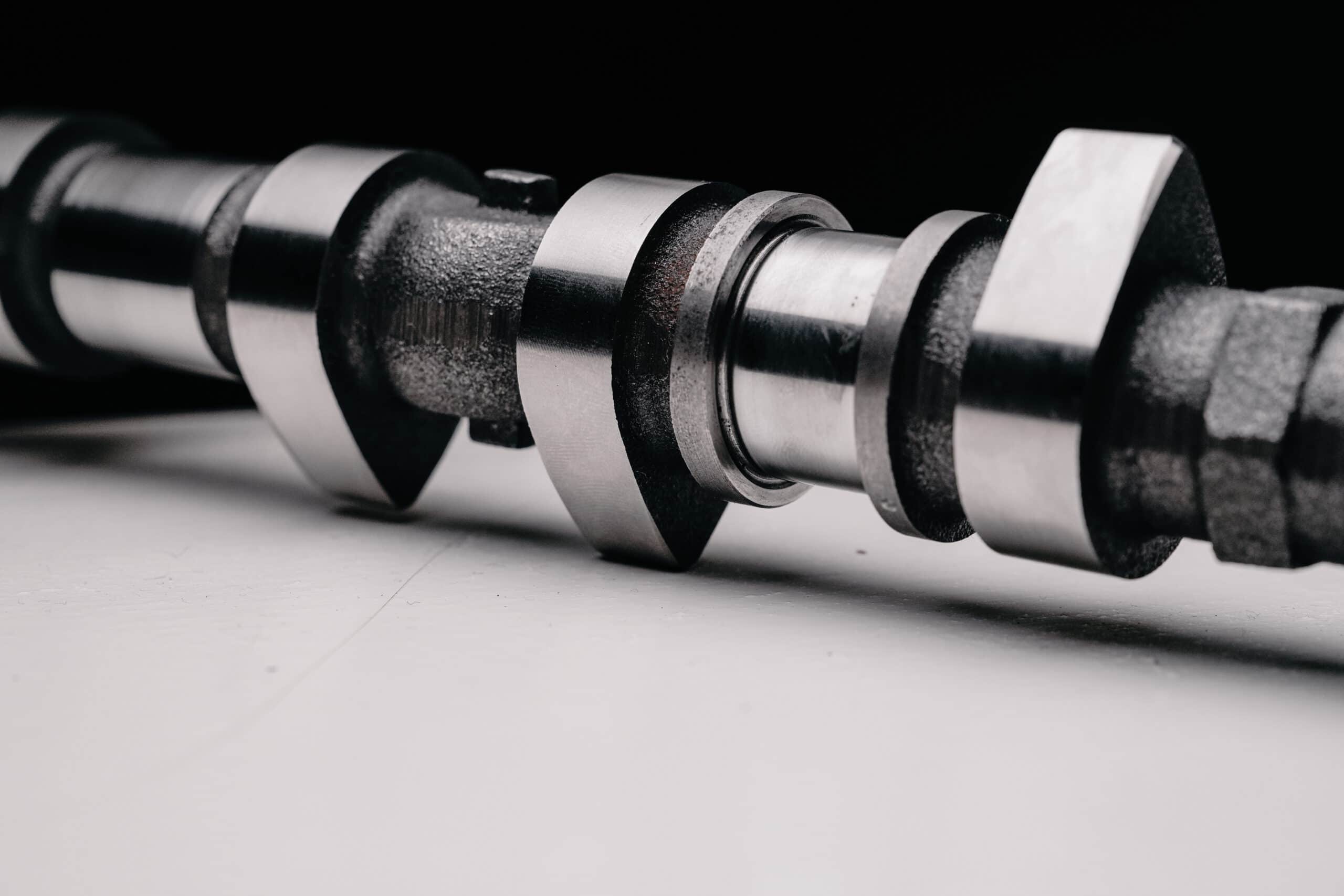 میل سوپاپ، فرمانده دریچه‌های موتور